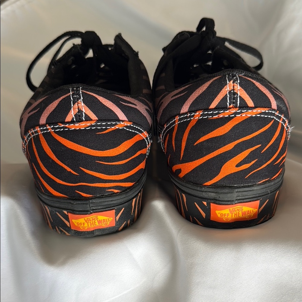 Vans Men's Project Cat Black and Orange Patterned Sneakers with ComfyCush Soles - Picture 2 of 4
